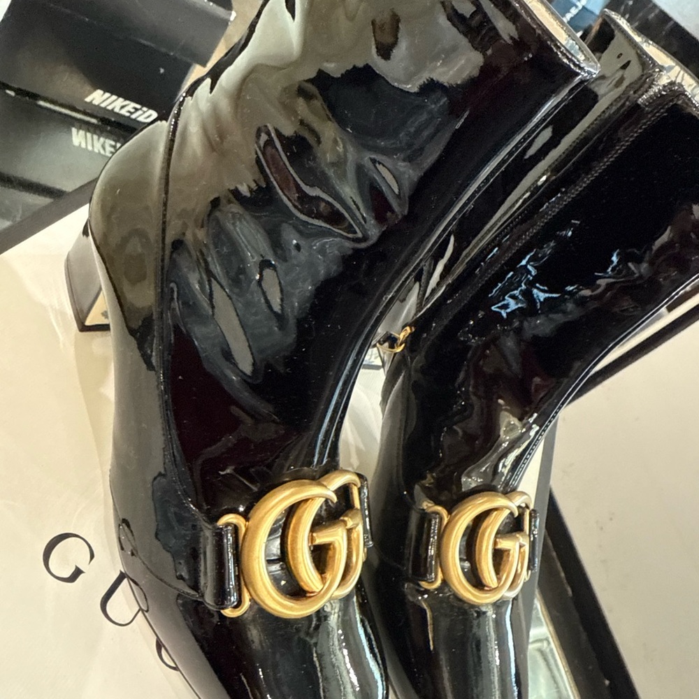 Gucci Black Patent Leather Boots with Gold GG Logo - Picture 3 of 5